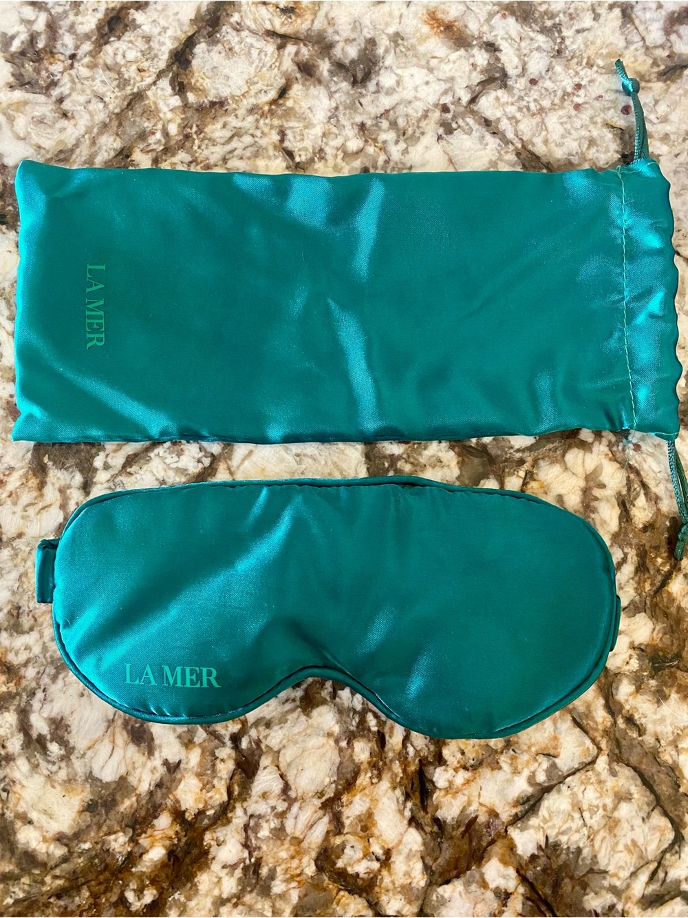 La Mer Teal Silk Eye Mask with Matching Pouch